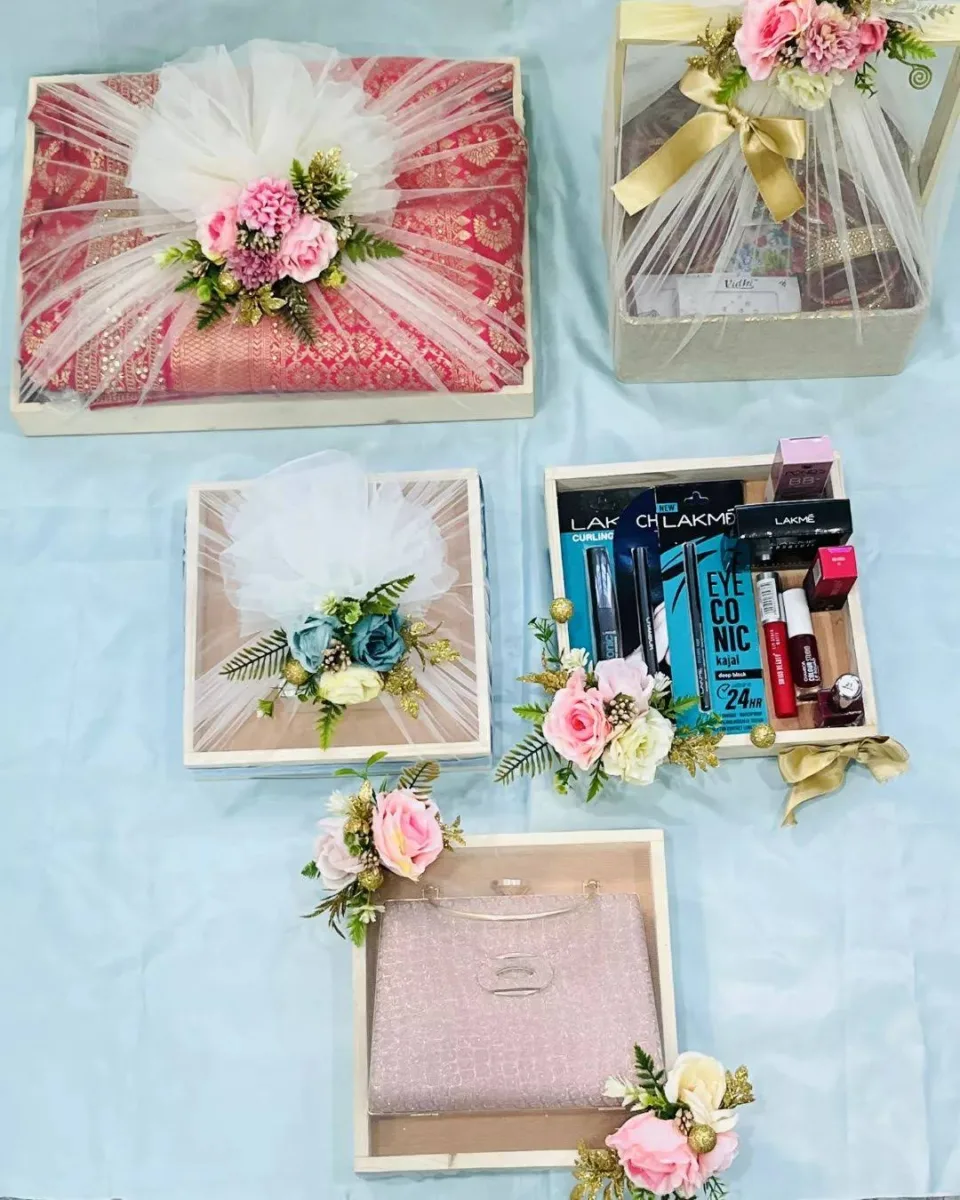 Trousseau Packing (2)